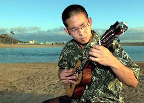 Honolulu ukulele player to release Ehime Maru song